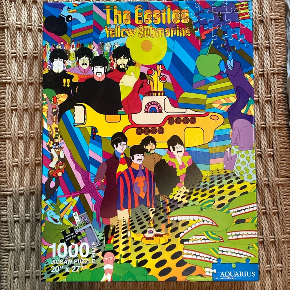 The Beatles Yellow Submarine Jigsaw Puzzle 1000 Piece 20in x 27in (Complete)
